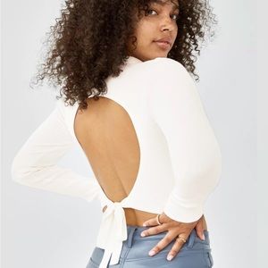 Wilfred Gabrielle Sweater